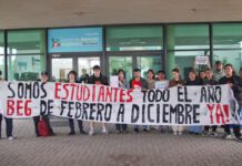 Estudiantes universitarios reclamaron frente al Centro Cívico por el Boleto Educativo de febrero a diciembre